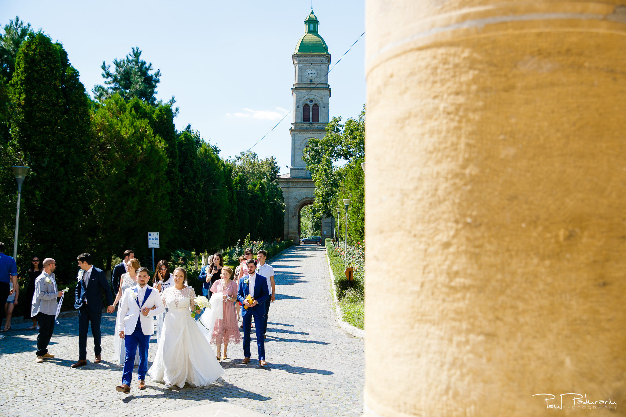 Cununia religioasa nunta Ema si Tudor fotograf de nunta iasi www.paulpadurariu.ro © 2017 Paul Padurariu spre biserica