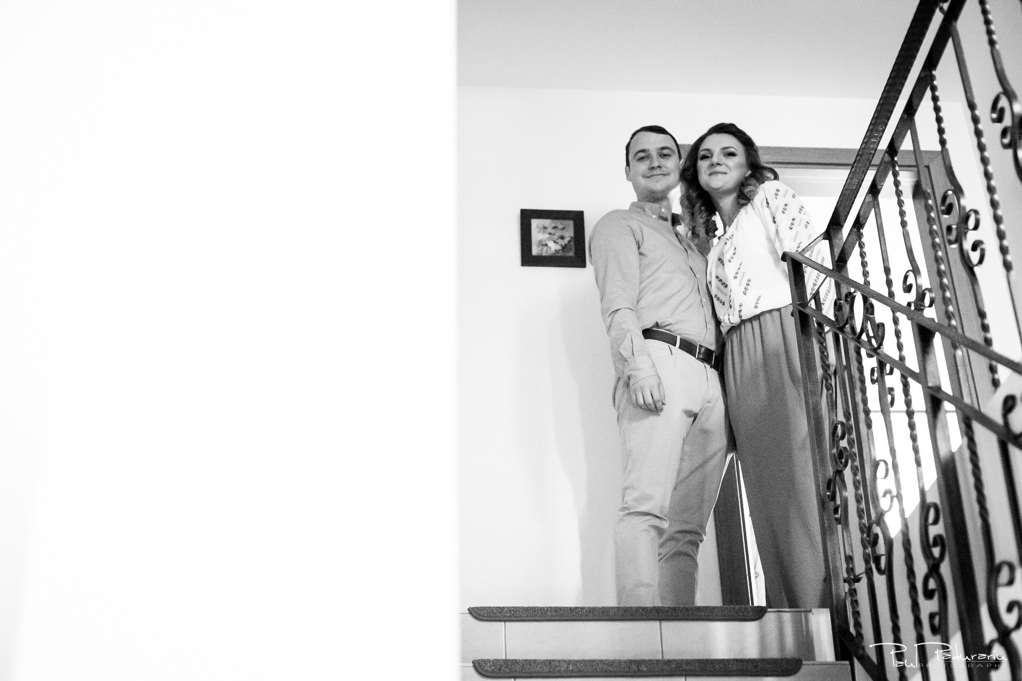 Alexandra si Vlad pregatiri nunta pleiada fotograf profesionist nunta iasi www.paulpadurariu.ro © 2017 Paul Padurariu cadru miri inainte de pregatiri