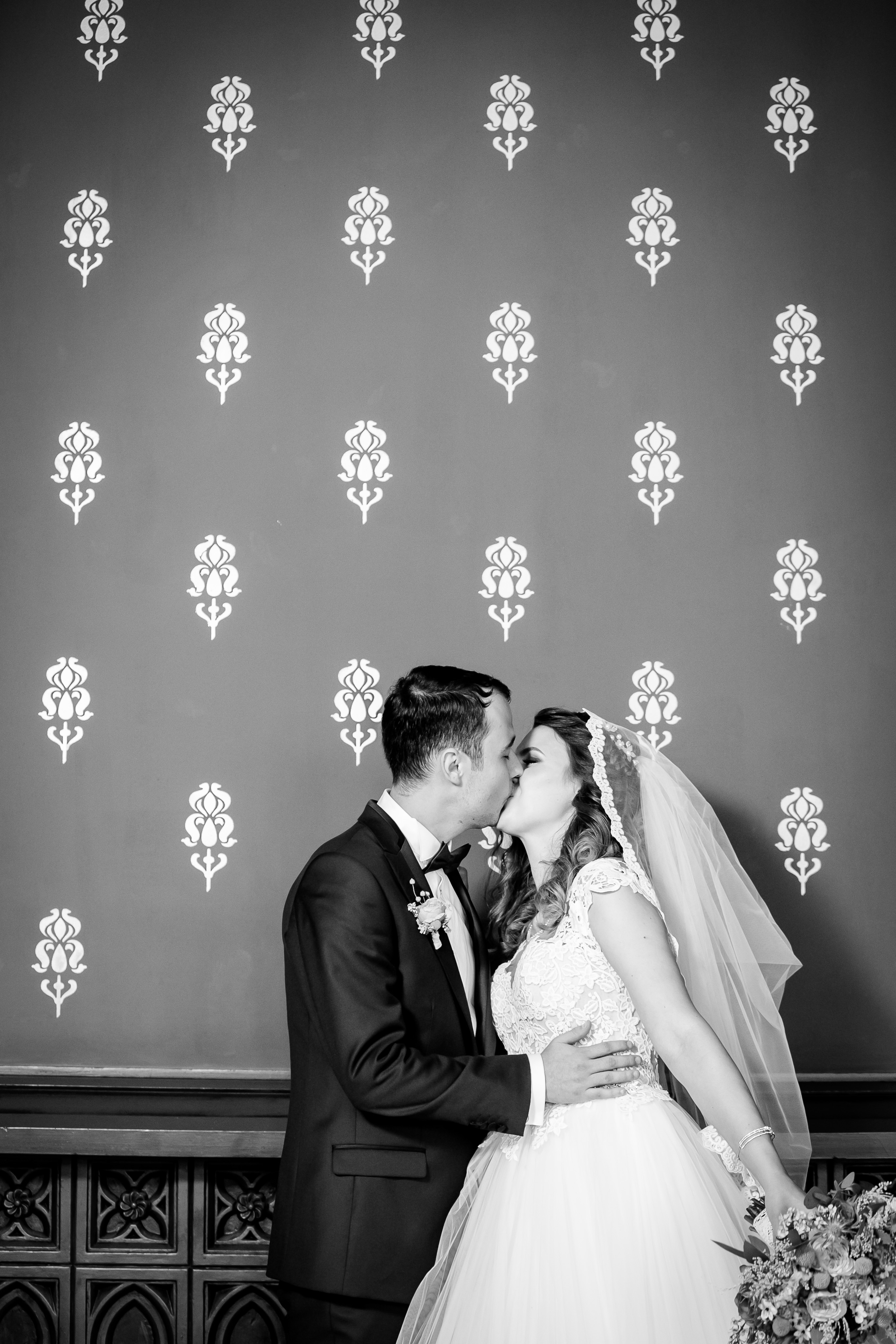 Alexandra si Vlad sedinta foto nunta Palatul Culturii Iasi - fotograf profesionist de nunta iasi 3 www.paulpadurariu.ro © 2017 Paul Padurariu