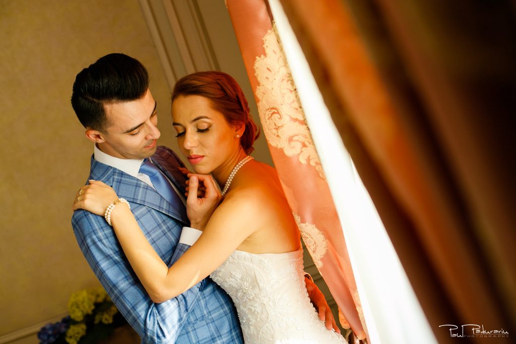 Roxana si Silviu Nunta Hotel Eden Iasi fotograf nunta profesionistwww.paulpadurariu.ro © 2017 Paul Padurariu