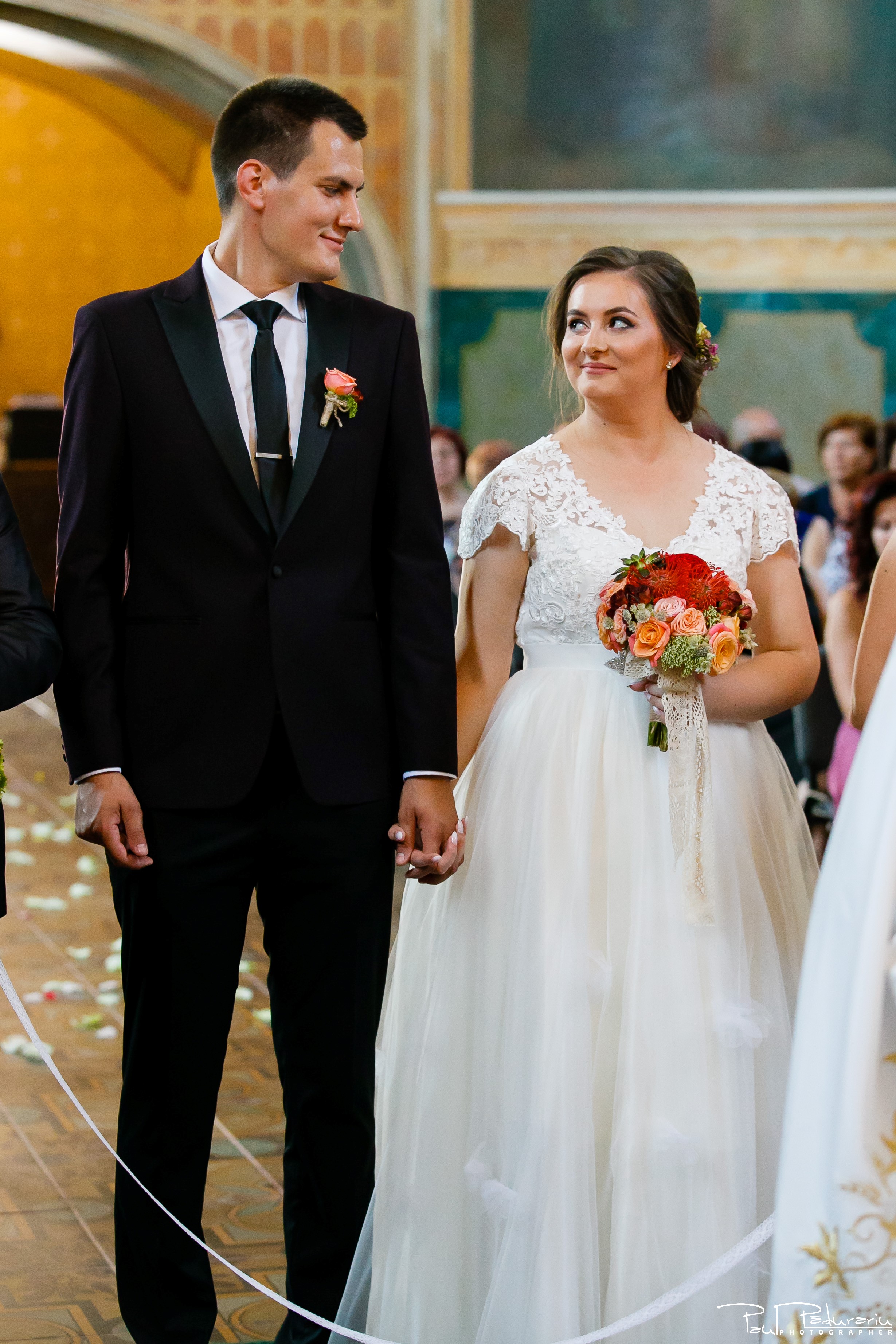 Cristina si Razvan nunta rustica la Bellaria Iasi cununia religioasa cadru miri fotograf profesionist nunta www.paulpadurariu.ro © 2017 Paul Padurariu