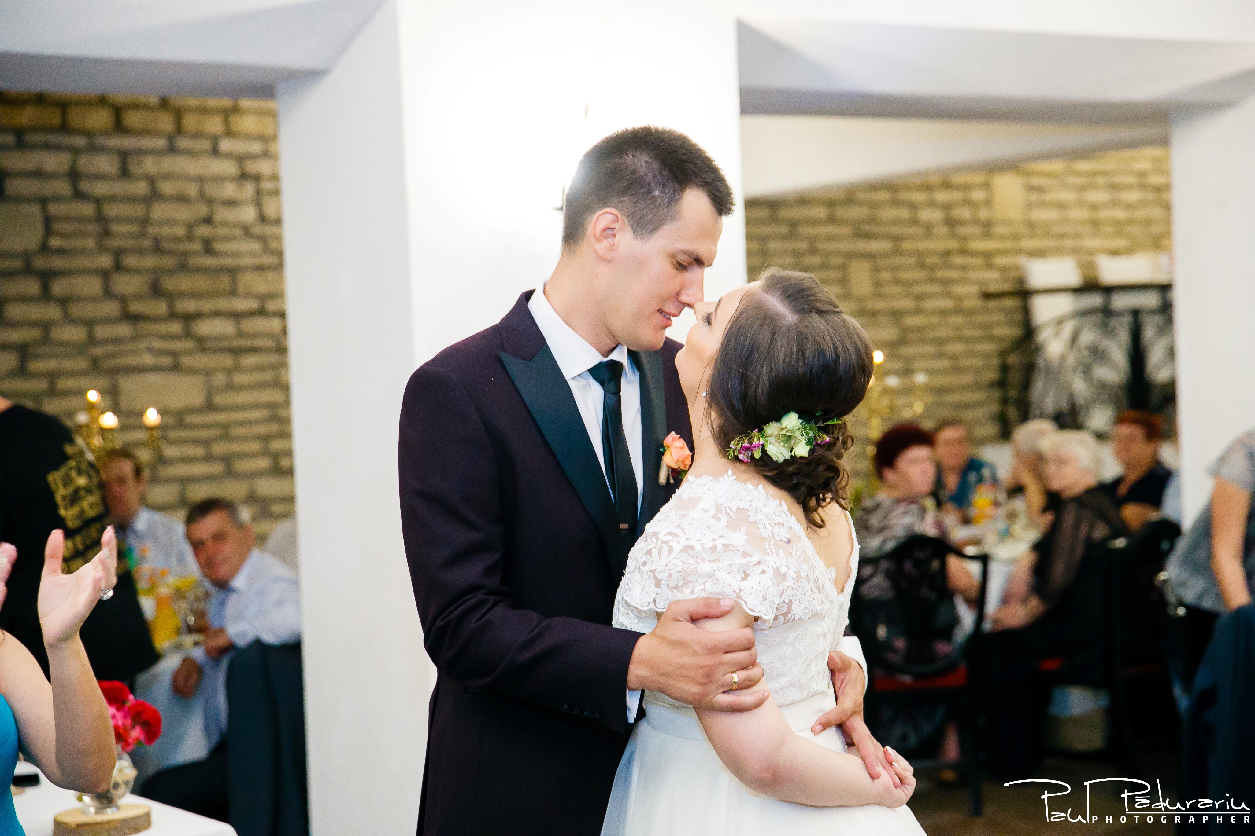 Cristina si Razvan nunta rustica la Bellaria Loja Domneasca petrecere nunta moment miri fotograf profesionist nunta Iasi www.paulpadurariu.ro © 2017 Paul Padurariu