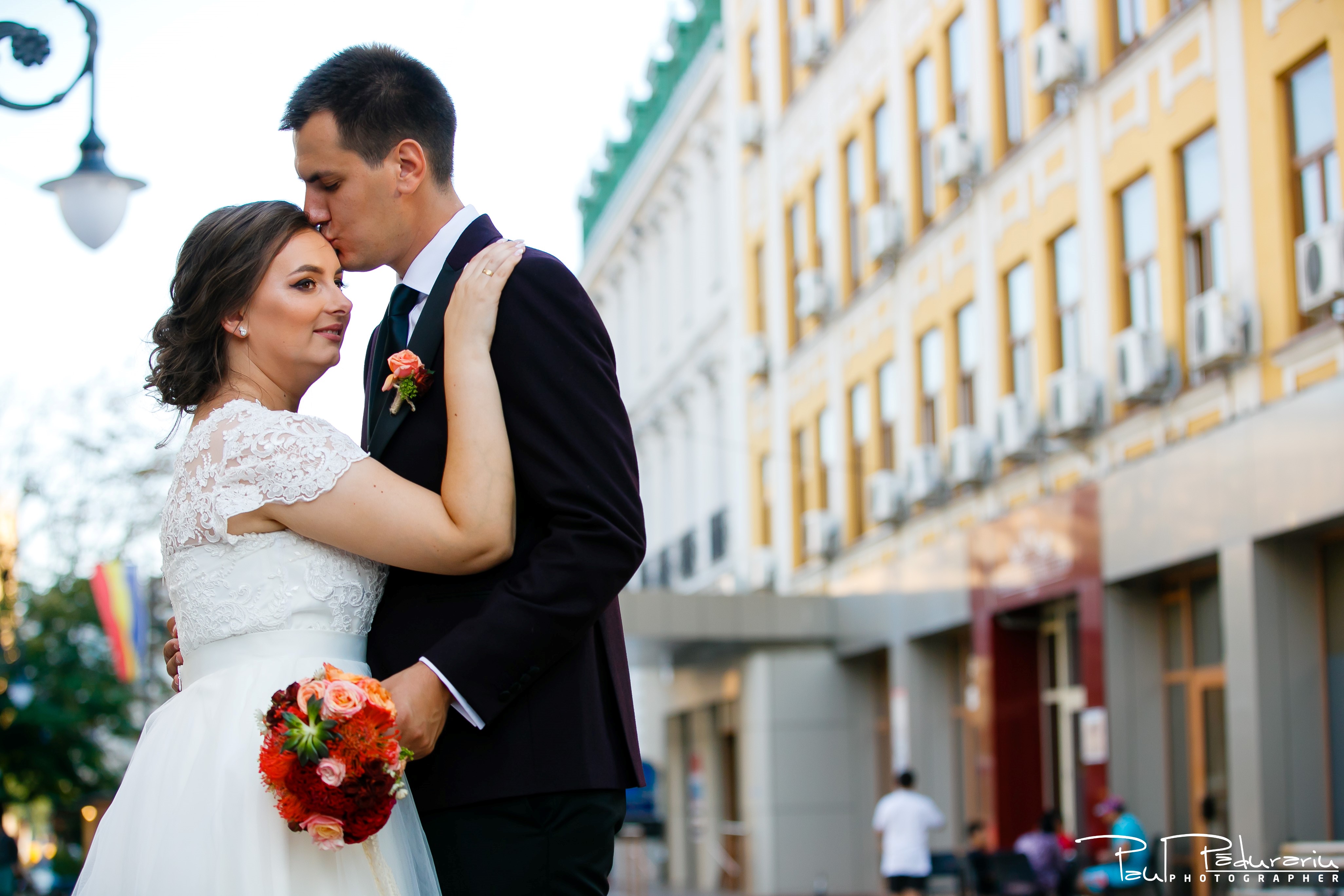 Cristina si Razvan nunta rustica la Bellaria sedinta foto miri piata uniri fotograf profesionist nunta Iasi www.paulpadurariu.ro © 2017 Paul Padurariu